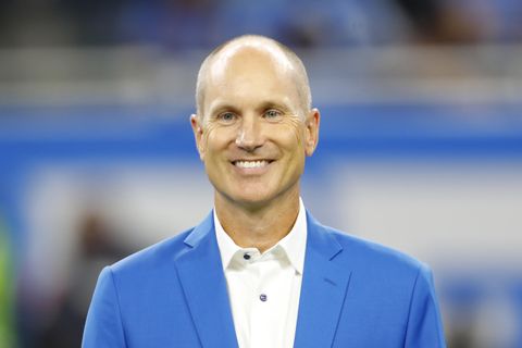 WSU and NFL legend Jason Hanson handles unexpected questions with aplomb