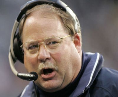 Monday Round-Up: Former Seahawks Coach Mike Holmgren Featured On