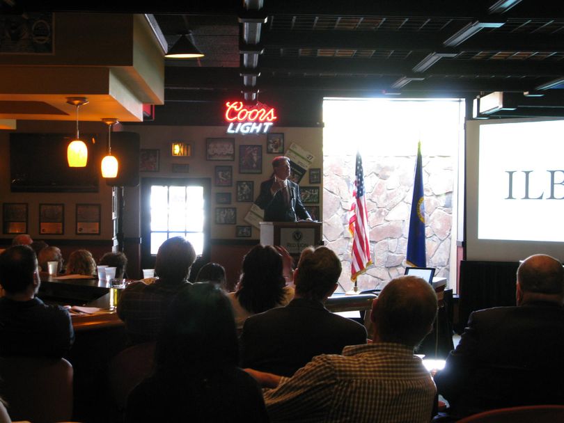 Idaho Gov. Butch Otter addresses the Idaho Licensed Beverage Association on Tuesday (Betsy Russell)