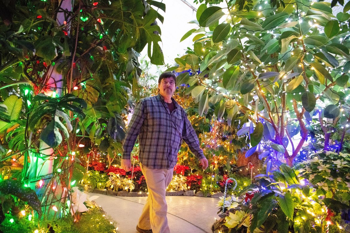 Organizers brace for growing crowds at Manito Park conservatory