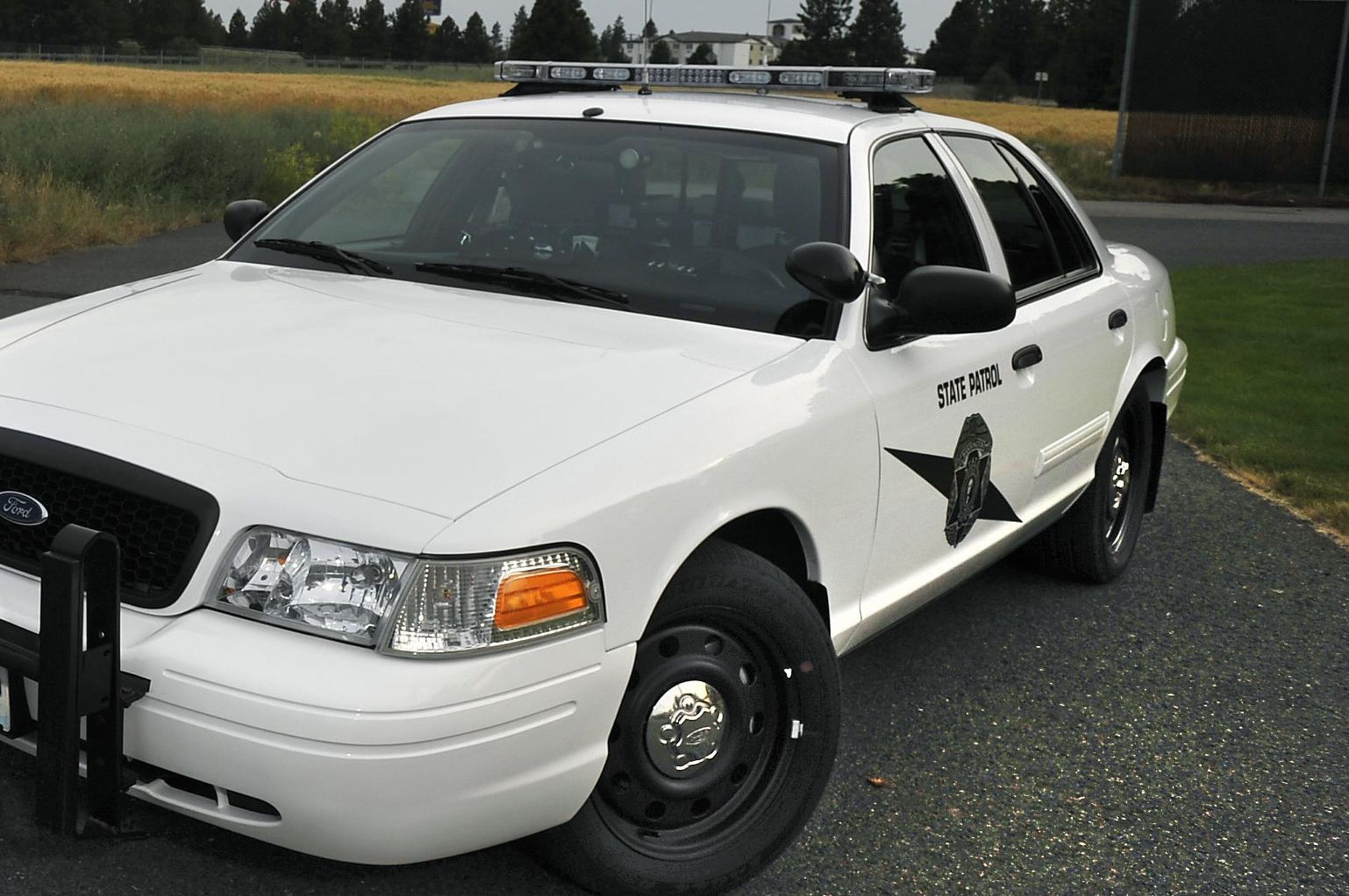 Authorities Washington State Trooper Kills Knife wielding Man The