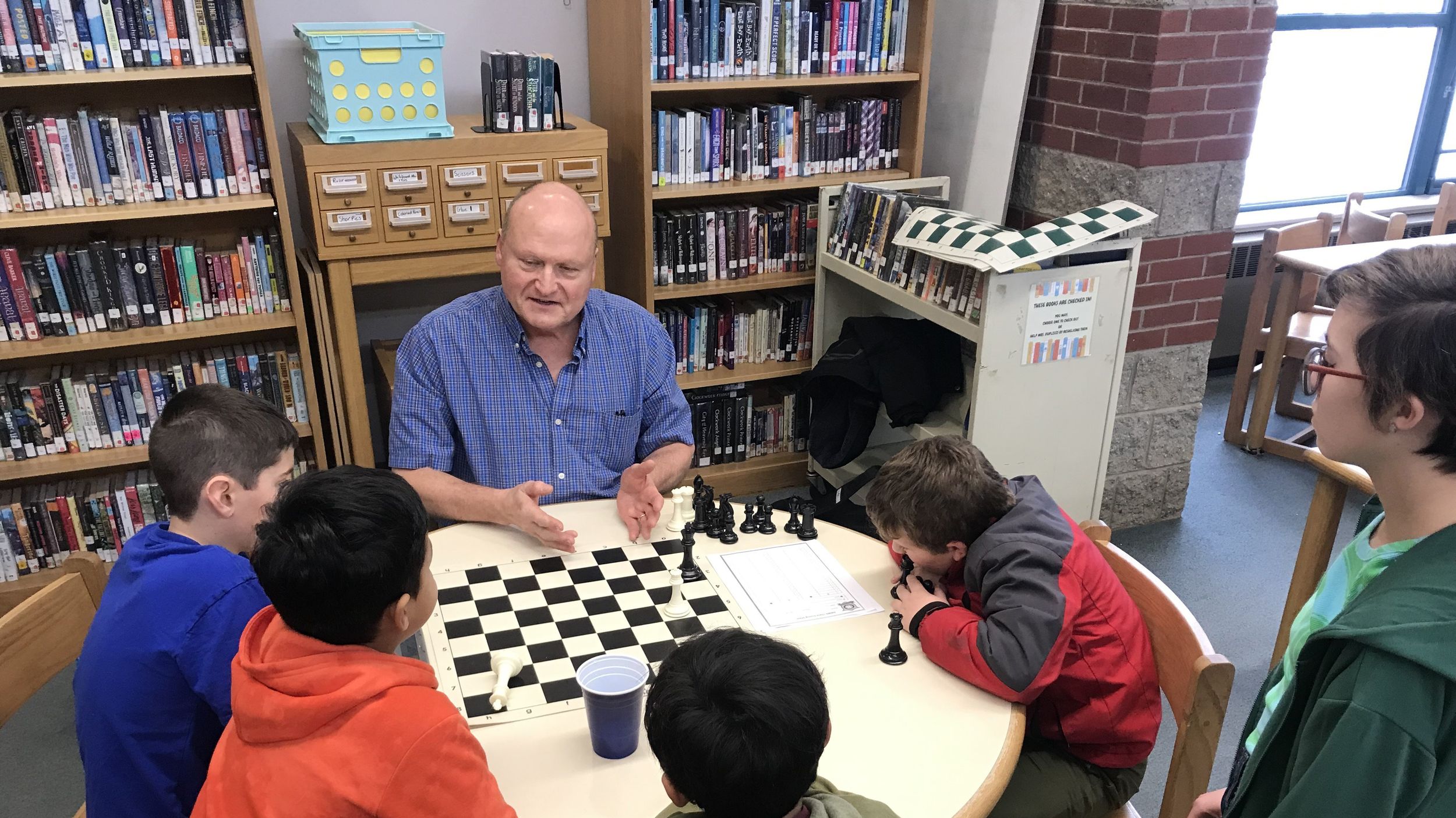 Real-life 'The Queen's Gambit': Custodian leads school chess teams in Maine