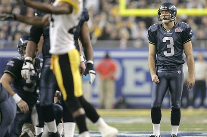 Pittsburgh Steelers receiver and game MVP Hines Ward holds the Lombardi  Trophy after a 21-10 victory over the Seattle Seahawks in Super Bowl XL on  Sunday, February 5, 2006, in Detroit, Michigan. (