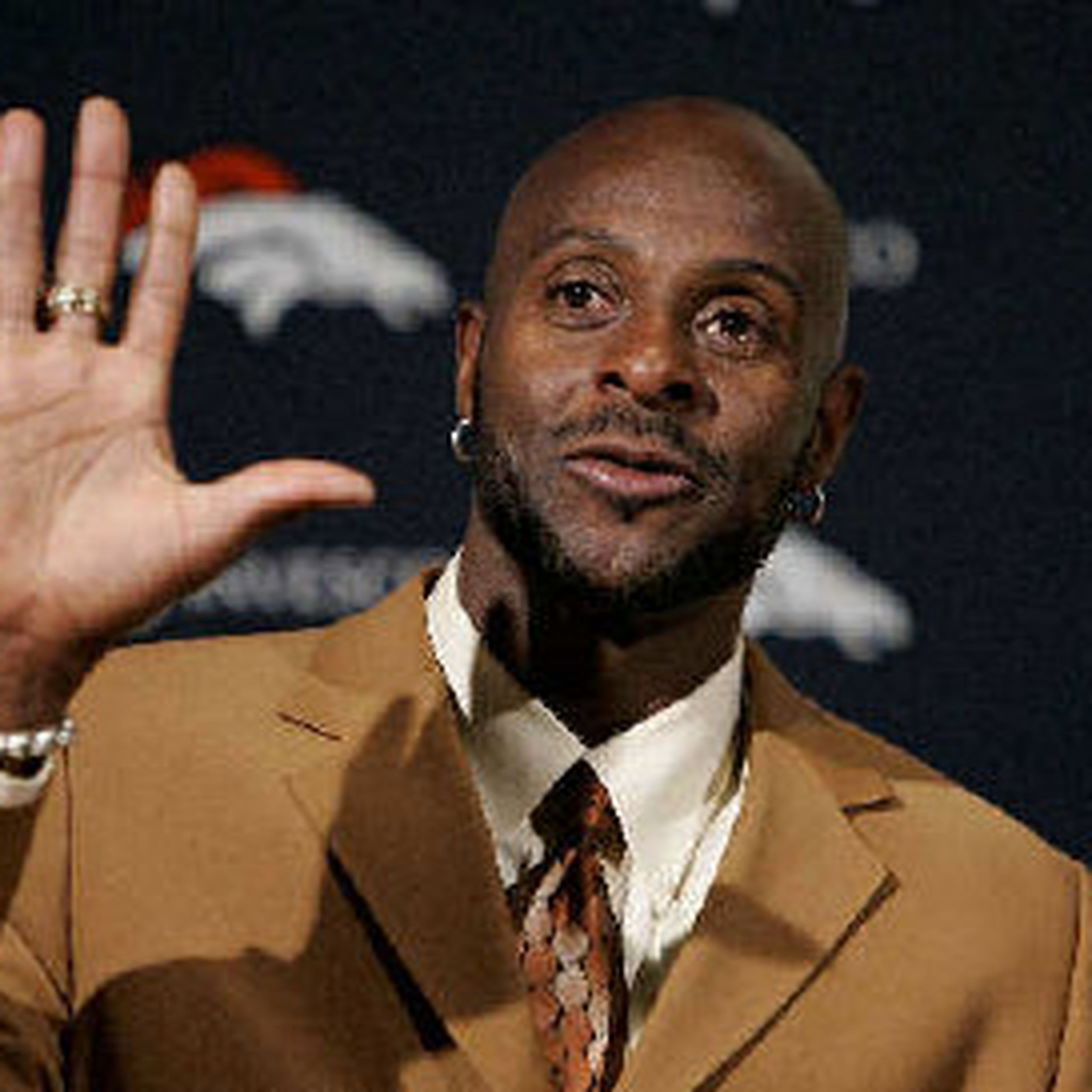 Mase] On this date in 2005  Jerry Rice became a Denver Bronco. : r/ DenverBroncos