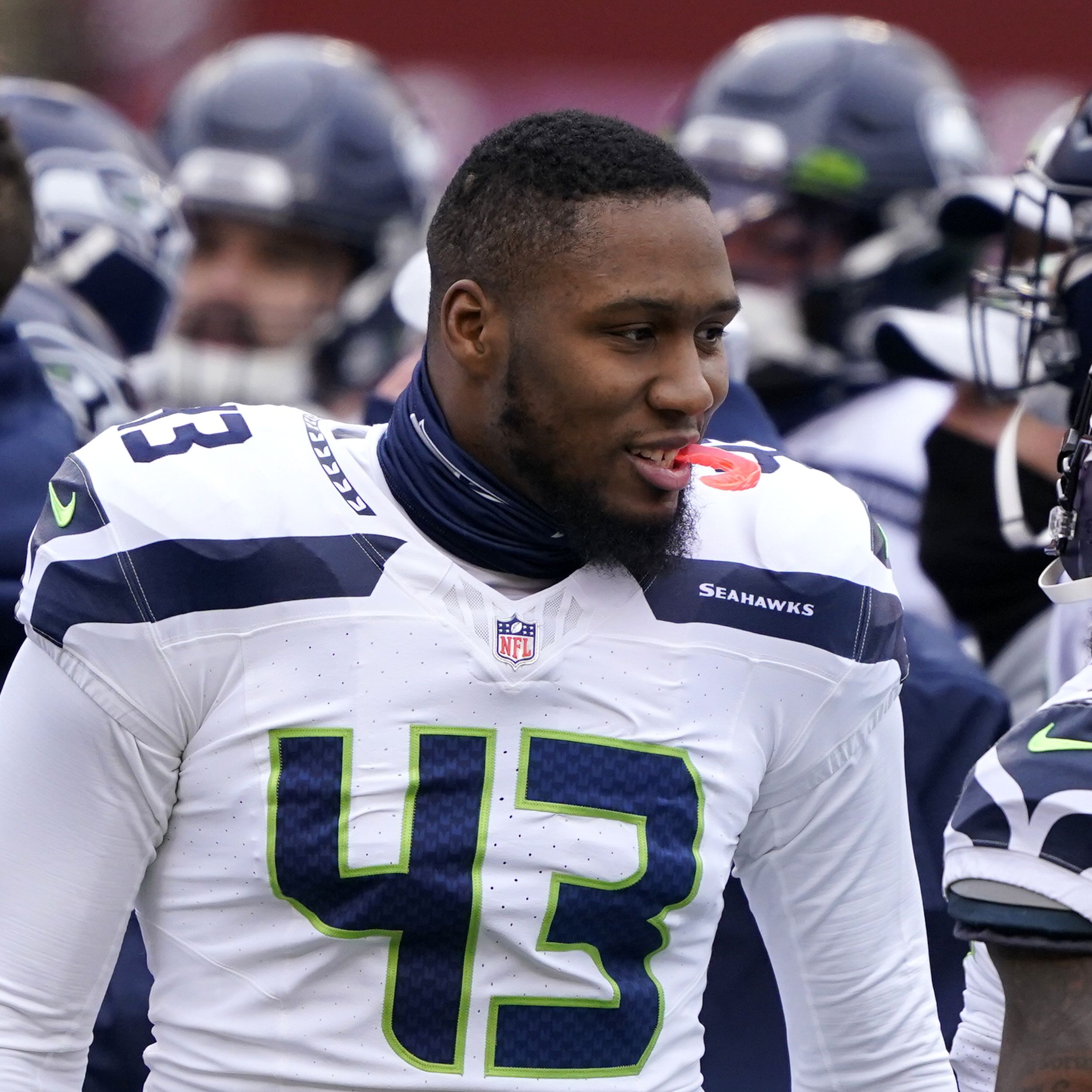 Seattle Seahawks' Carlos Dunlap's foot injury is 'nothing serious,' but  he's questionable for Sunday's game 