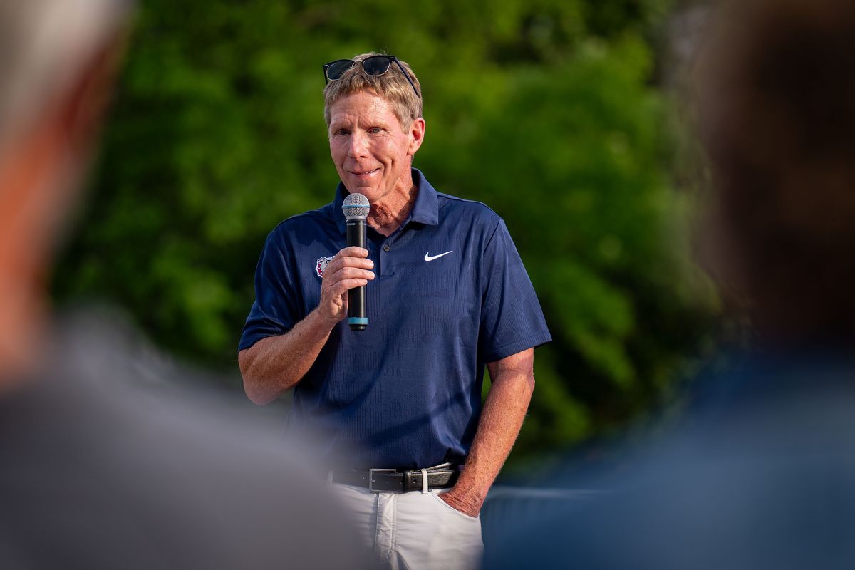 Gonzaga head coach Mark Few speaks to the crowd after being inducted into the Hooptown USA Hall Of Fame during Wednesday’s ceremony at Riverfront Park.  (COLIN MULVANY /THE SPOKESMAN-REV)