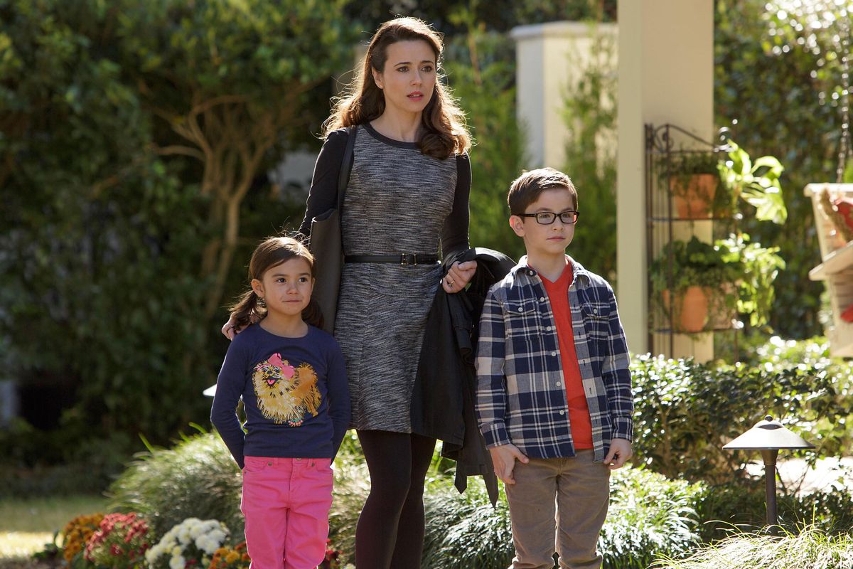 Scarlett Estevez, from left, as Megan, Linda Cardellini as Sara and Owen Vaccaro as Dylan, in the film, “Daddys Home,” from Paramount Pictures and Red Granite Pictures.