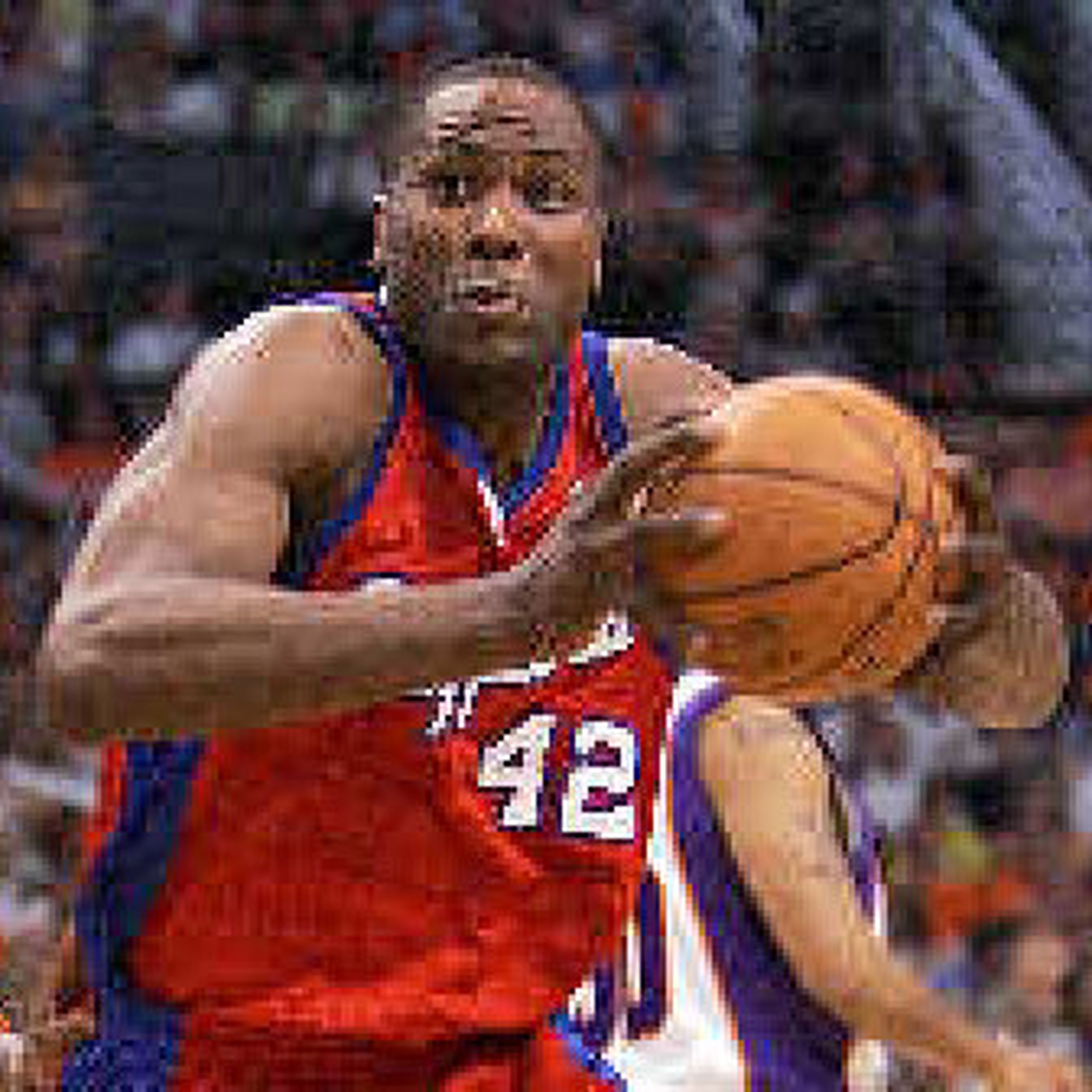 2006 Los Angeles Clippers at Phoenix Suns Elton Brand 30+10