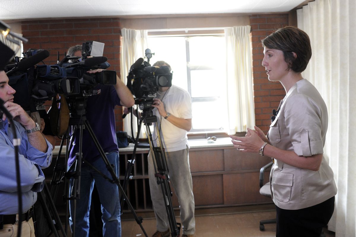 Congresswoman Cathy McMorris Rodgers speaks with the media after a meeting about health care from which  the media was denied access Wednesday, Aug. 19, 2009. (Jesse Tinsley / The Spokesman-Review)