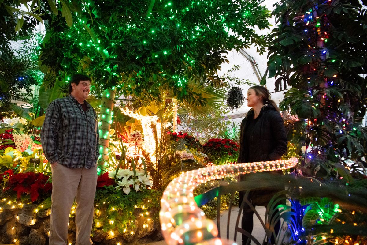 Manito Park Conservatory Christmas Lights 2022 Friends Of Manito Park Turn Holiday Lights Show Into Drive-Thru Tour | The  Spokesman-Review