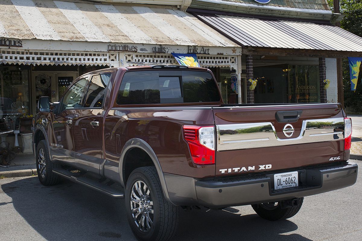 Nissan Debuts 2017 Nissan TITAN PRO-4X Crew Cab