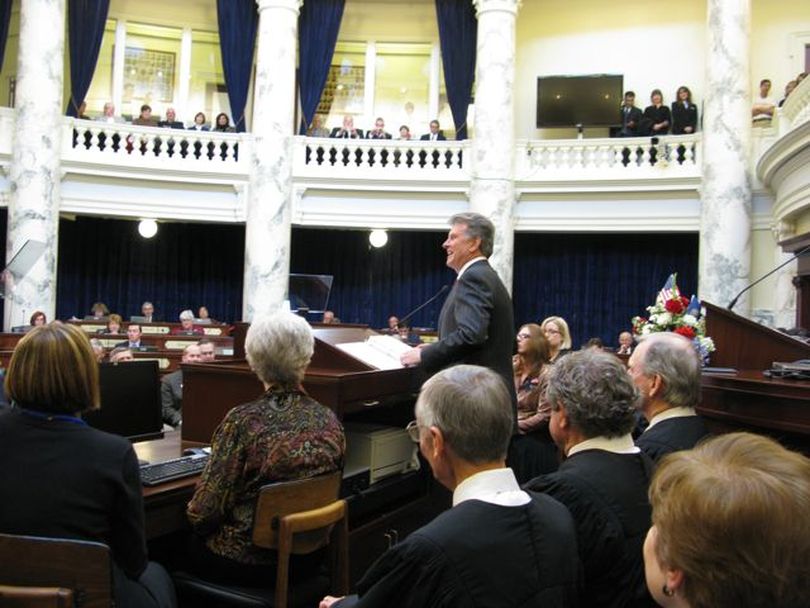 Gov. Butch Otter addresses a joint session of the Idaho legislature. (Betsy Russell)