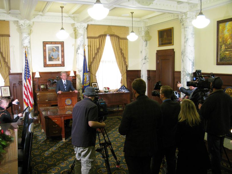 Gov. Butch Otter answers questions from reporters on Thursday (Betsy Russell)