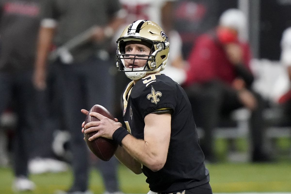 Saints vs. Buccaneers score: Tom Brady advances to NFC Championship as Drew  Brees' turnovers sink New Orleans 