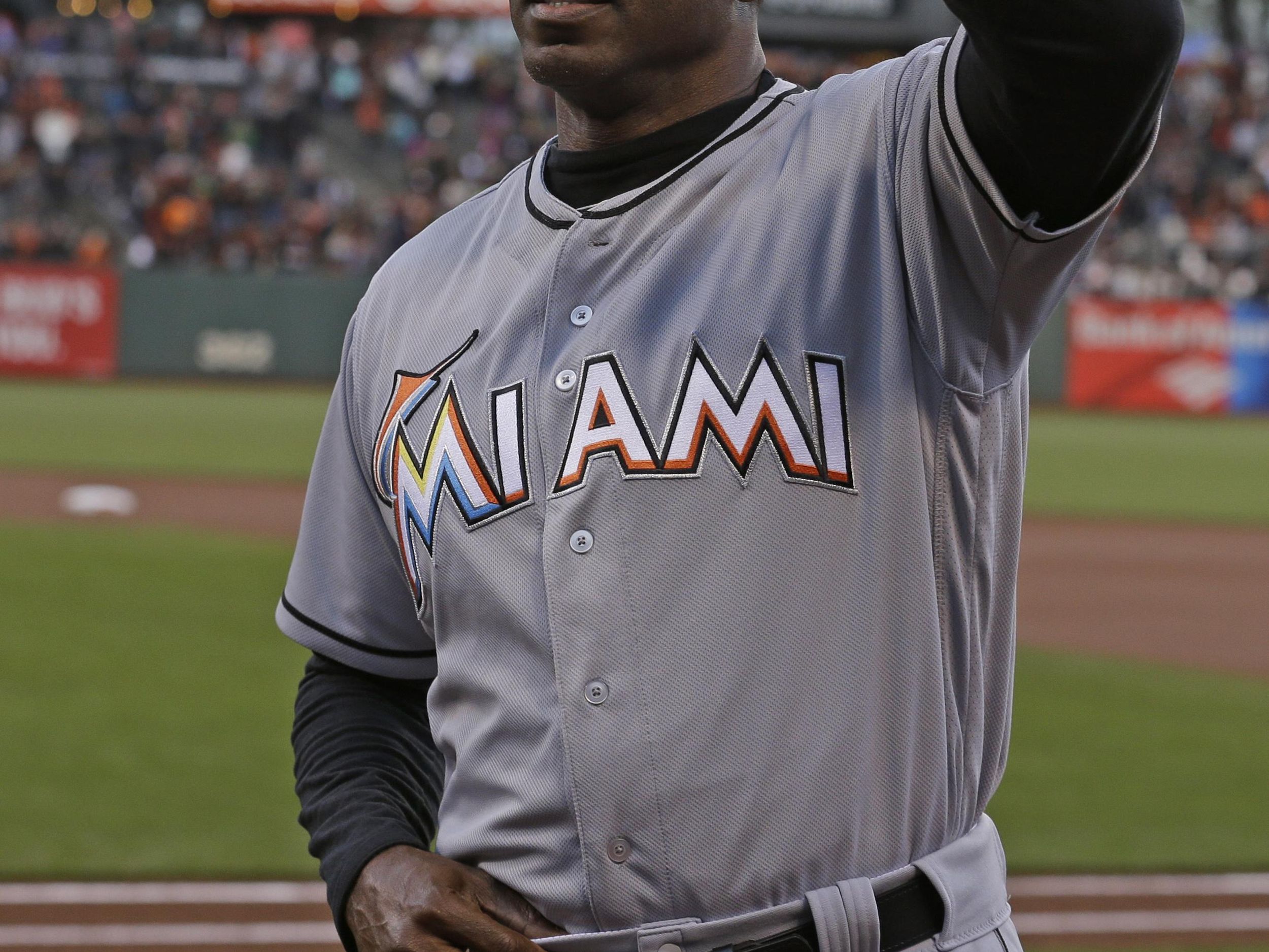 Video: Barry Bonds is particularly well-suited to coach Ichiro in Miami -  NBC Sports