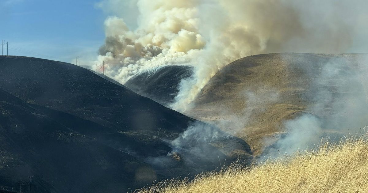 Twin Sisters fire in Walla Walla County grows to over 3,600 acres
