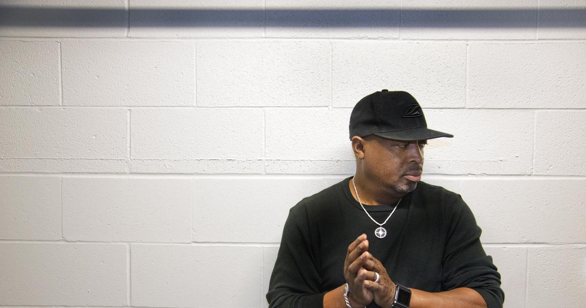 Rapper Chuck D talks importance of intelligence, character at SFCC