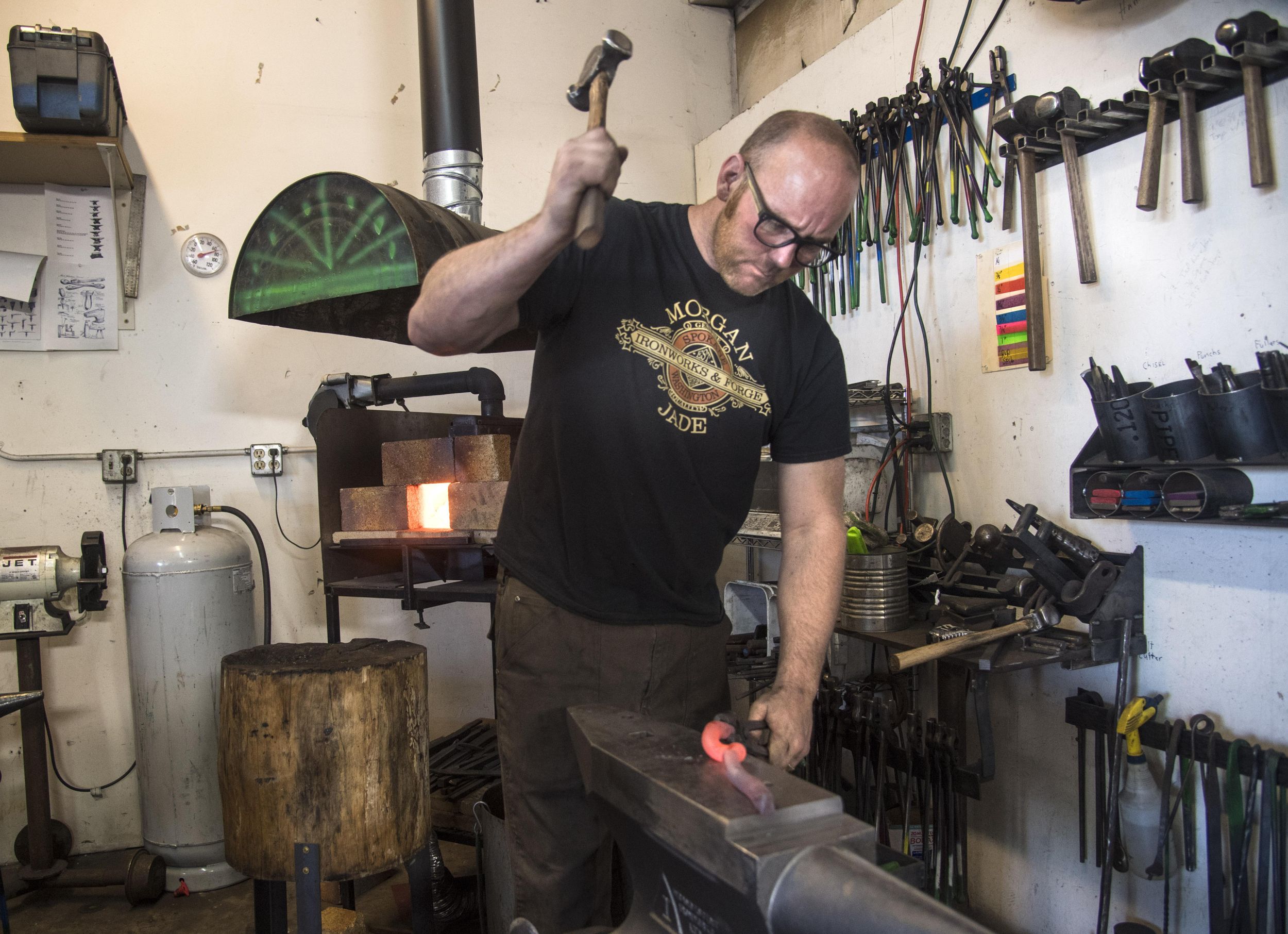 The Basic Hammer Strikes in Blacksmithing – CAST MASTER ELITE