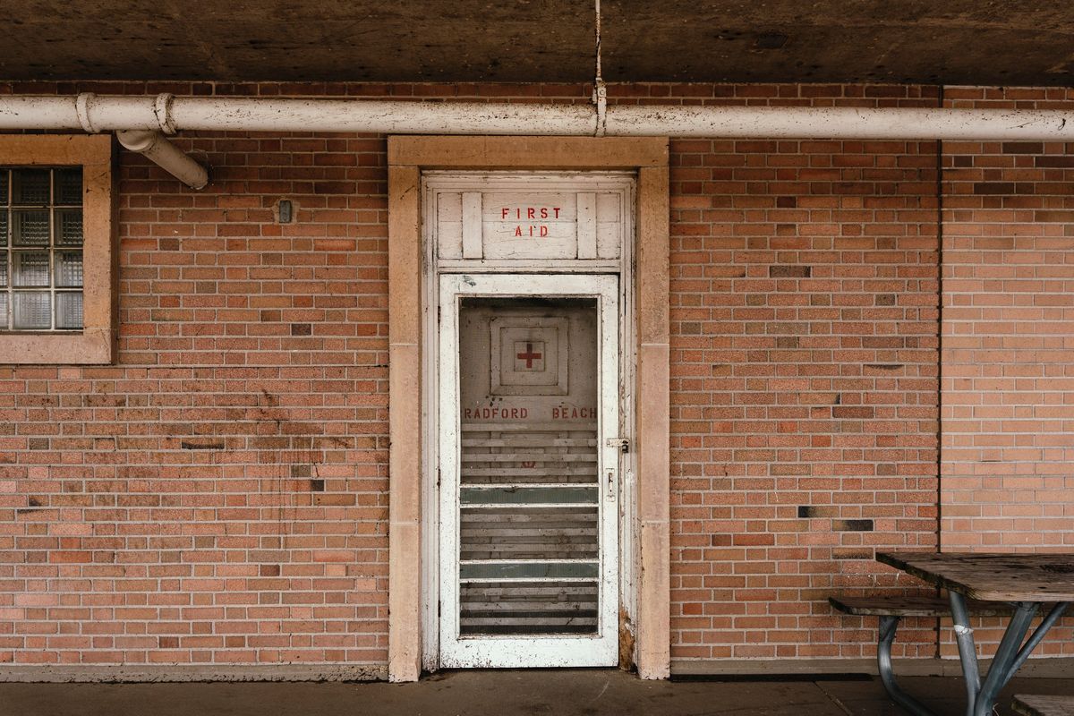 The Bath House at Bradford Beach, in Milwaukee, Wis., on June 7, 2022. At beaches on Lake Michigan, swimmers must navigate crashing waves and dangerous riptides on their own.   (JAMIE KELTER DAVIS)