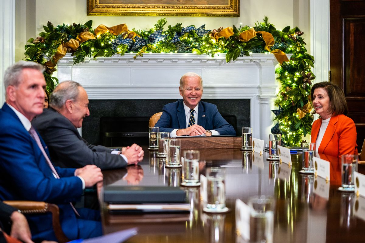 From left, House Minority Leader Kevin McCarthy (R-Calif.), Senate Majority Leader Charles E. Schumer (D-N.Y.), President Biden and House Speaker Nancy Pelosi (D-Calif.) meet at the White House on Nov. 29. MUST CREDIT: Washington Post photo by Demetrius Freeman.  (Demetrius Freeman/The Washington Post)