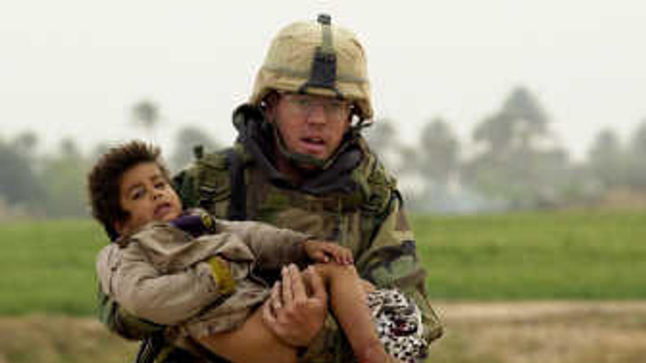Army medic in famous Iraq photograph dies