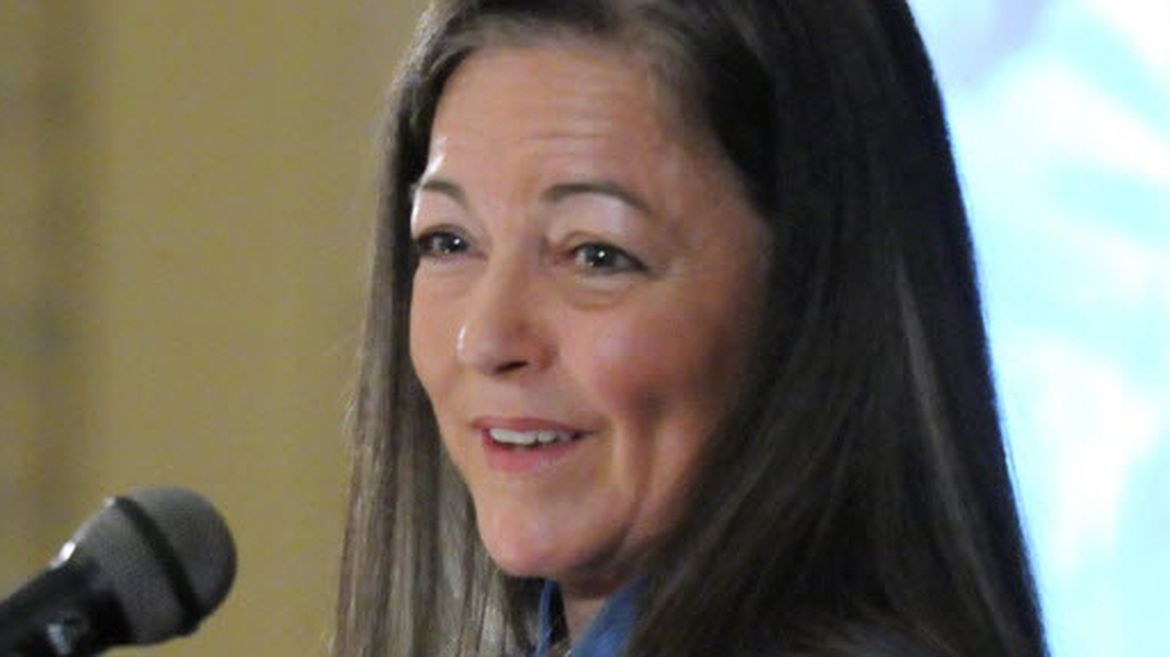 Mayor Mary Verner, budget deficit