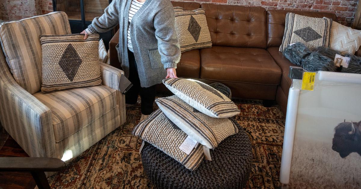 Tin Roof Furniture owner opening second showroom on Sprague Avenue