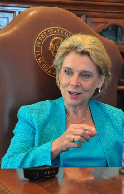 Gov. Chris Gregoire announces that the state is going to get the federal Medicaid money it has been counting on in a press conference on Wednesday, Aug. 4, 2010. (Jim Camden / The Spokesman-Review)