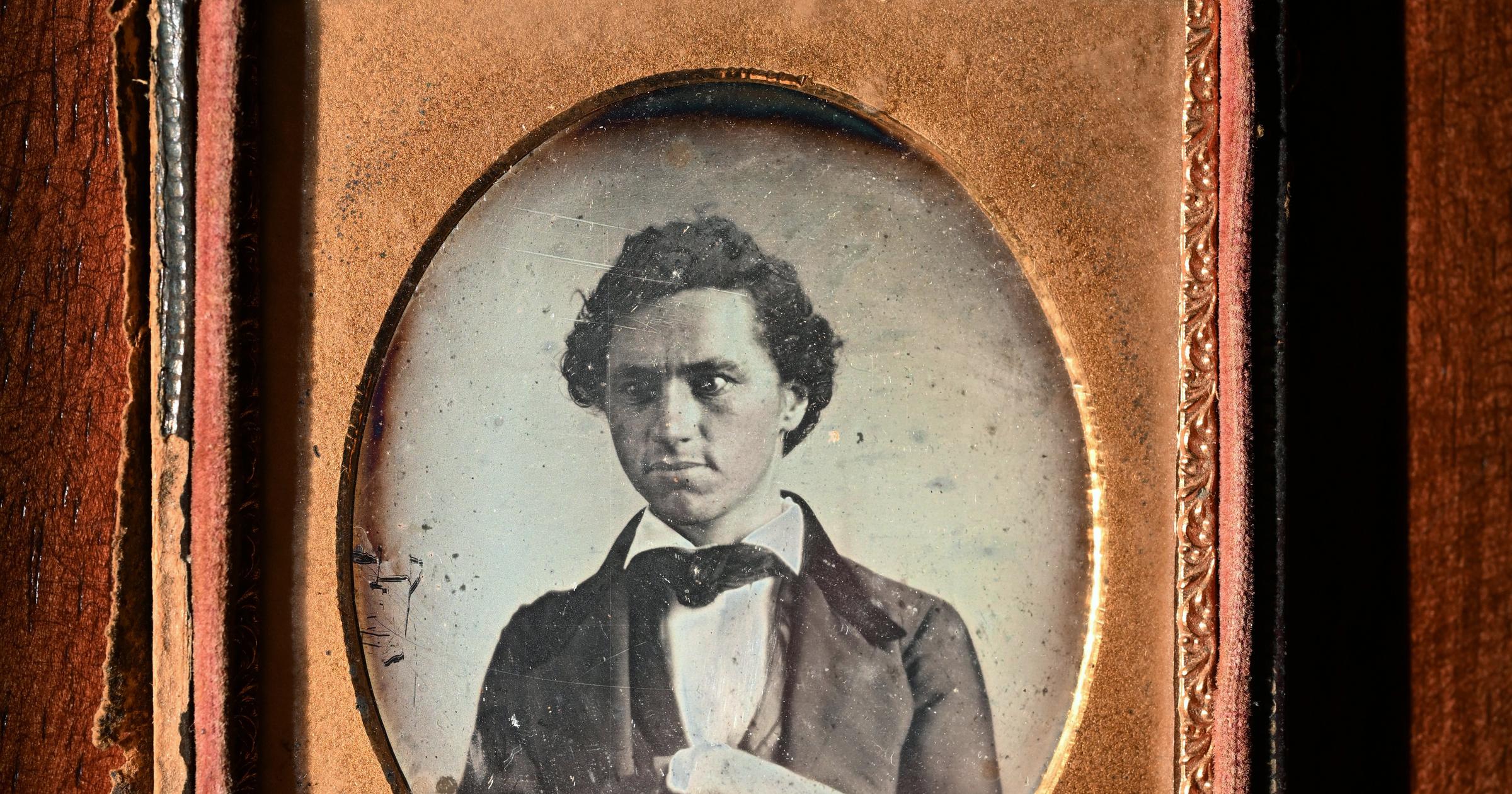 Rare letters from kin of missing soldiers donated to Gettysburg museum