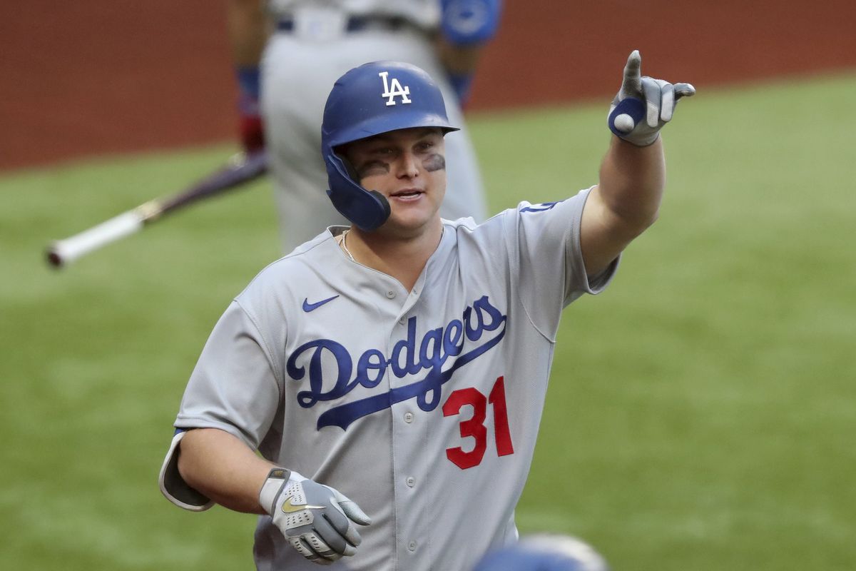 Dodgers score record 11 runs in 1st inning vs Braves in NLCS