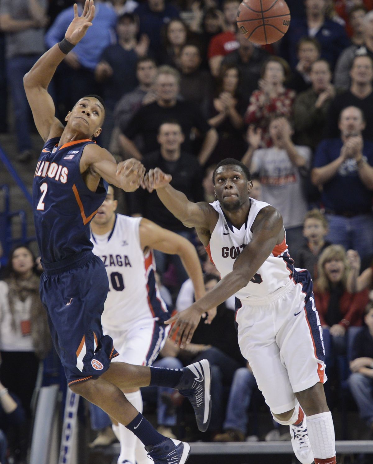 Gary Bell, right, says he expects the Bulldogs to “respond like a great team” after losing to Illinois. (Dan Pelle)