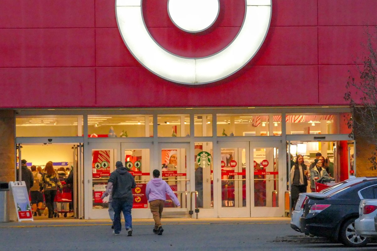 JCPenney and Best Buy continue to bring in early morning shoppers to