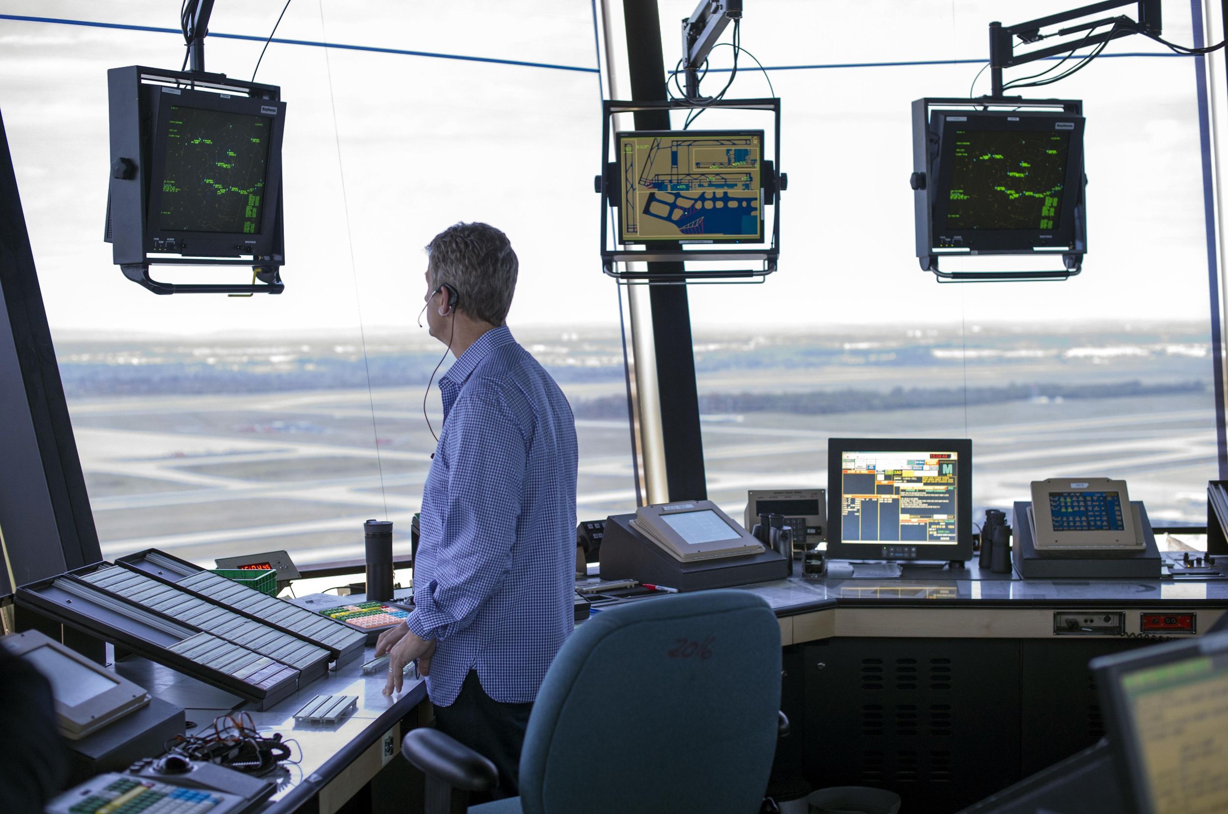White House Formally Backs Plan To Transfer Air Traffic Control System