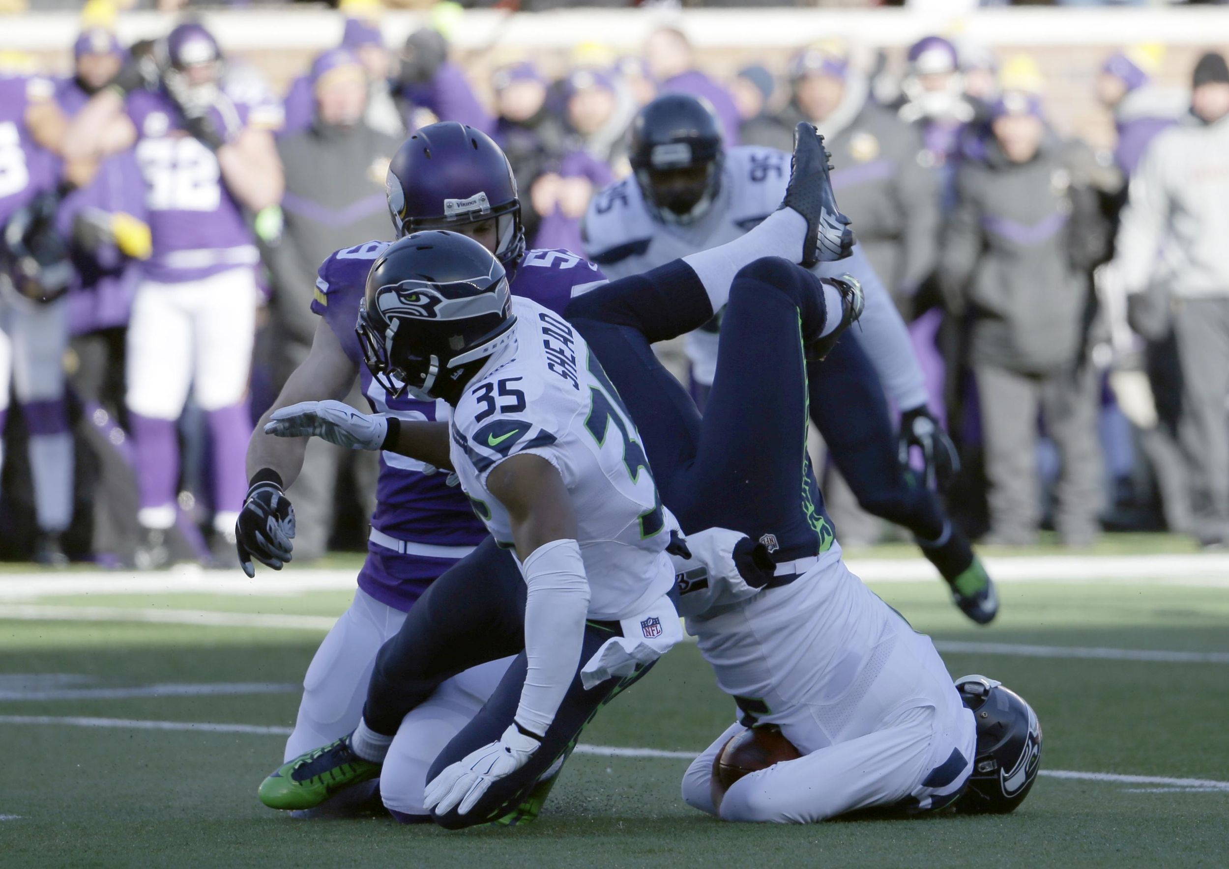 PHOTOS: Seahawks-Vikings Freezing Playoff Game