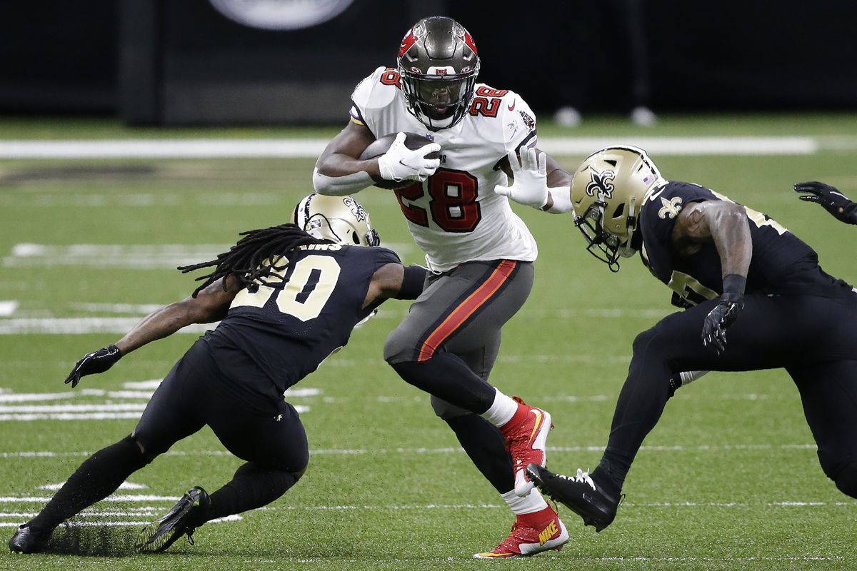 Brady, Bucs, end playoffs for Saints, Brees, 30-20