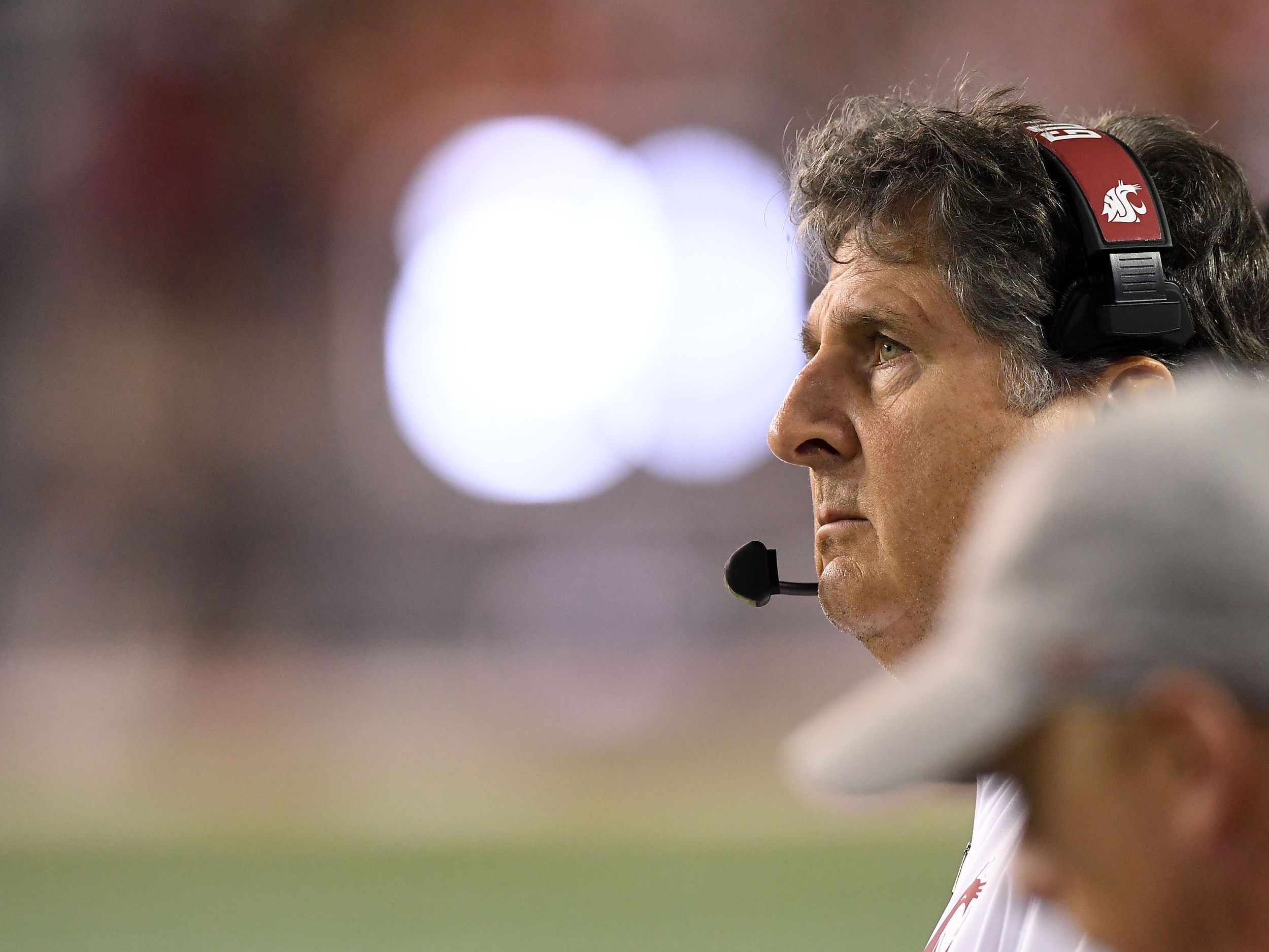 'He really did make a big splash on football': Former Washington State football  coach Mike Leach dies at 61 | The Spokesman-Review