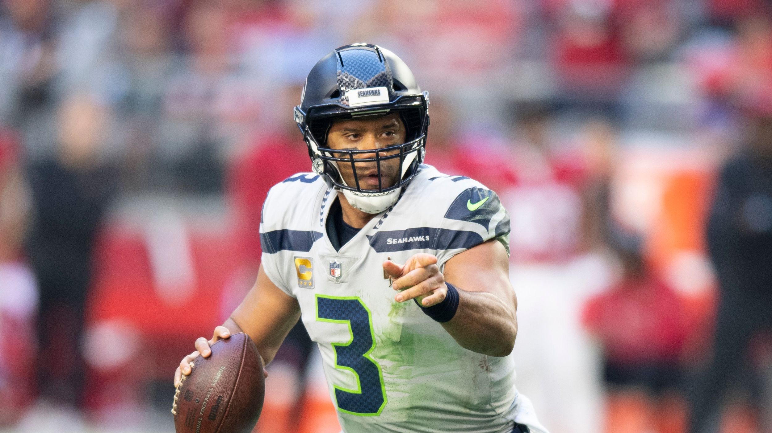 Seahawks trade Russell Wilson to Denver Broncos