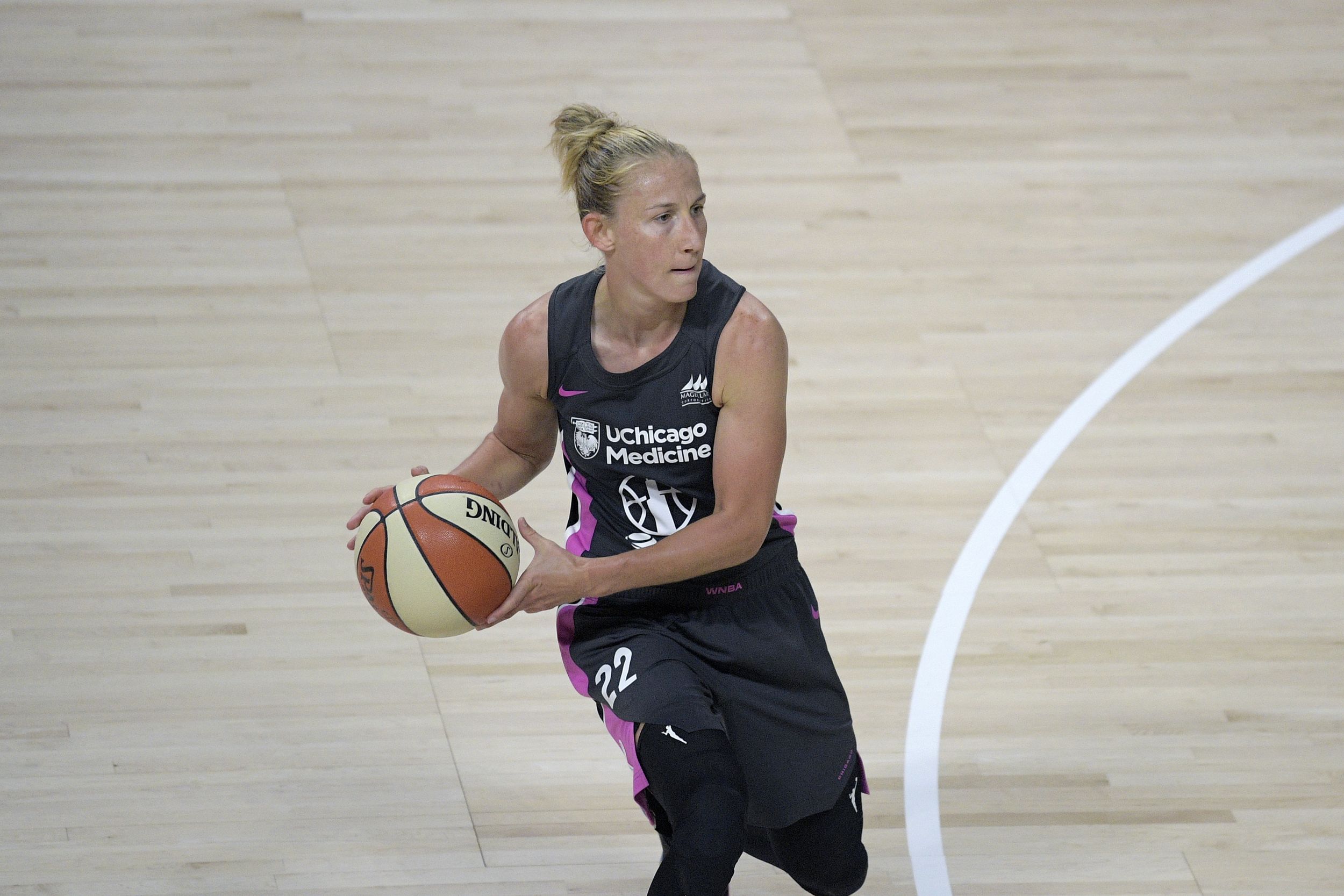 Courtney Vandersloot sets WNBA singlegame record with 18 assists The