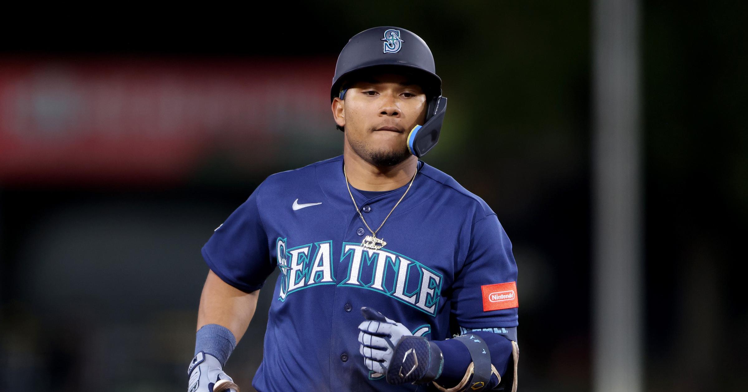 Michael Arroyo belts first homer, Seattle Mariners clobber Athletics