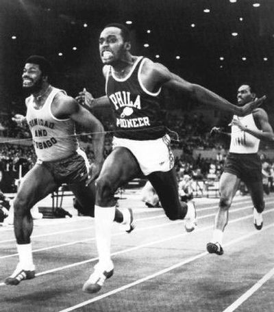 
Former track standout Steve Riddick, center, competes in 1977.
 (Associated Press / The Spokesman-Review)