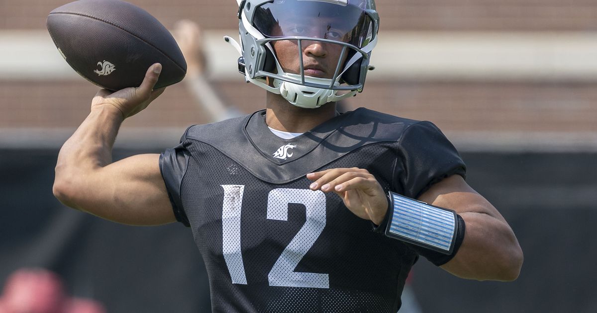 In fall camp opener, WSU QBs see mixed bag of results and offensive linemen try new positions