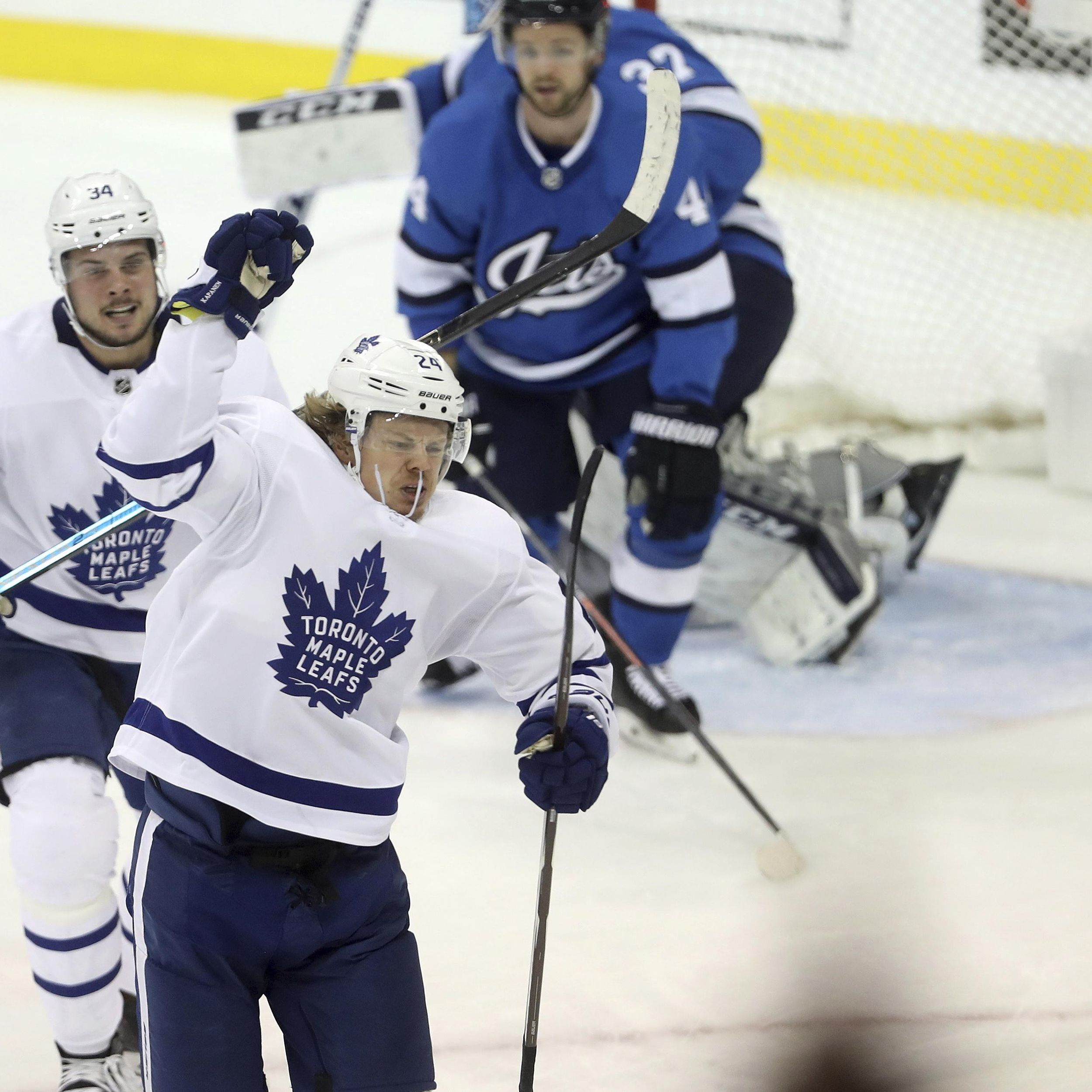 NHL Capsules: Nazem Kadri scores 1st goal, Maple Leafs beat Jets 4-2