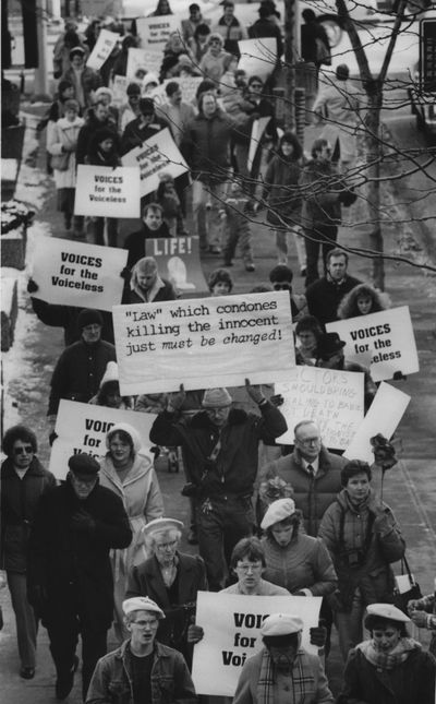 Anti-abortion protesters march up Riverside Ave on way to Federal Ave Courthouse in 1987.  (Dan Pelle/The Spokesman-Review)