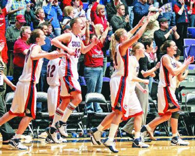 
The Gonzaga women's basketball team prepares to rush the court after winning their first WCC championship after beating LMU 64-47. 
 (Roland Simmons, Special to / The Spokesman-Review)