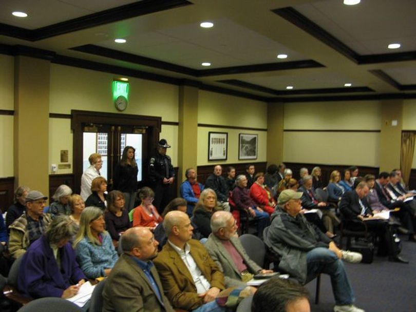 Crowd at hearing Monday morning on bill regarding rules for use of Capitol Mall properties, including the site of the Occupy Boise vigil. (Betsy Russell)