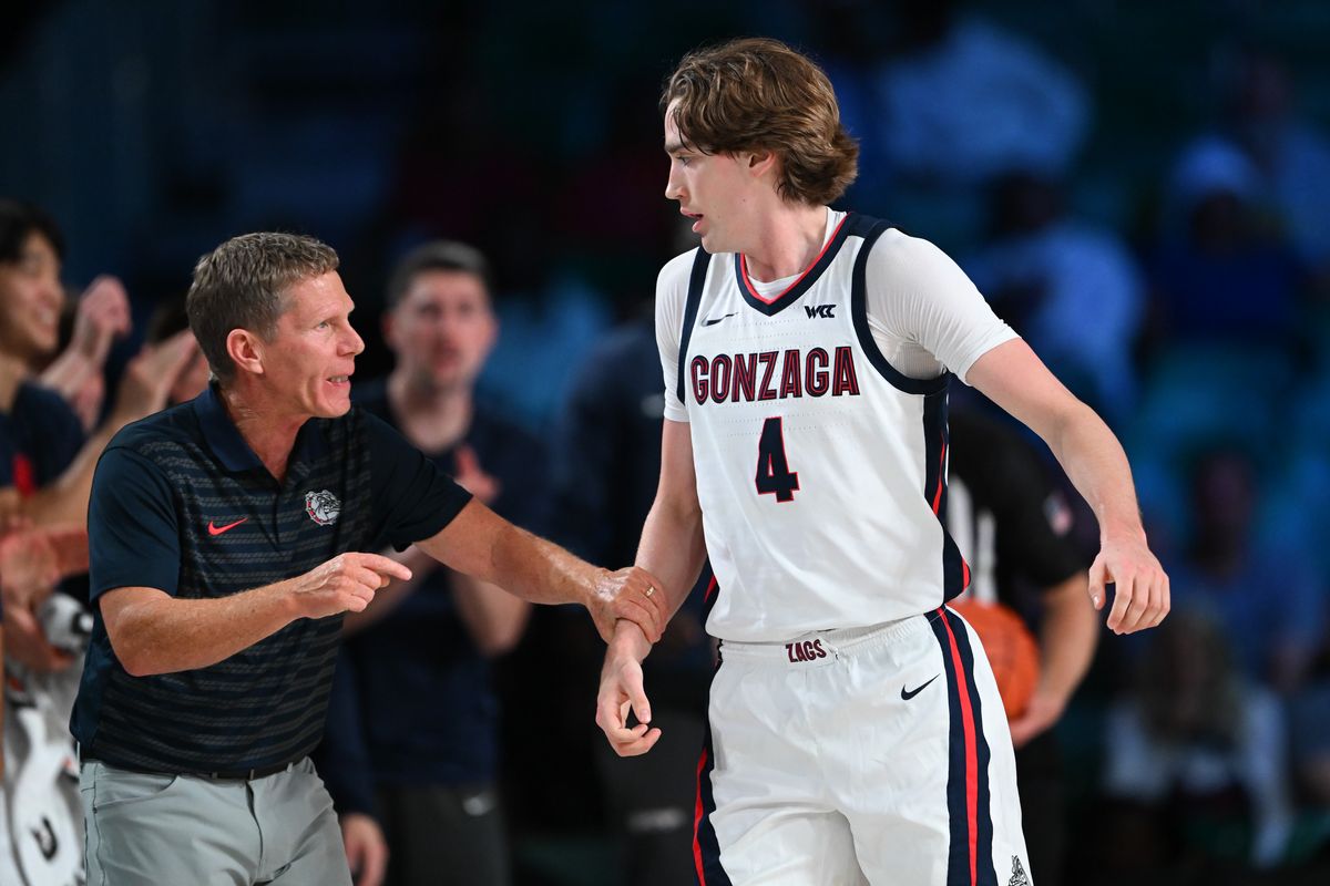 Gonzaga coach Mark Few offers instruction to guard Dusty Stromer between possessions against Davidson on Friday at the Battle 4 Atlantis in the Bahamas.  (TYLER TJOMSLAND/THE SPOKESMAN-REVEIW)