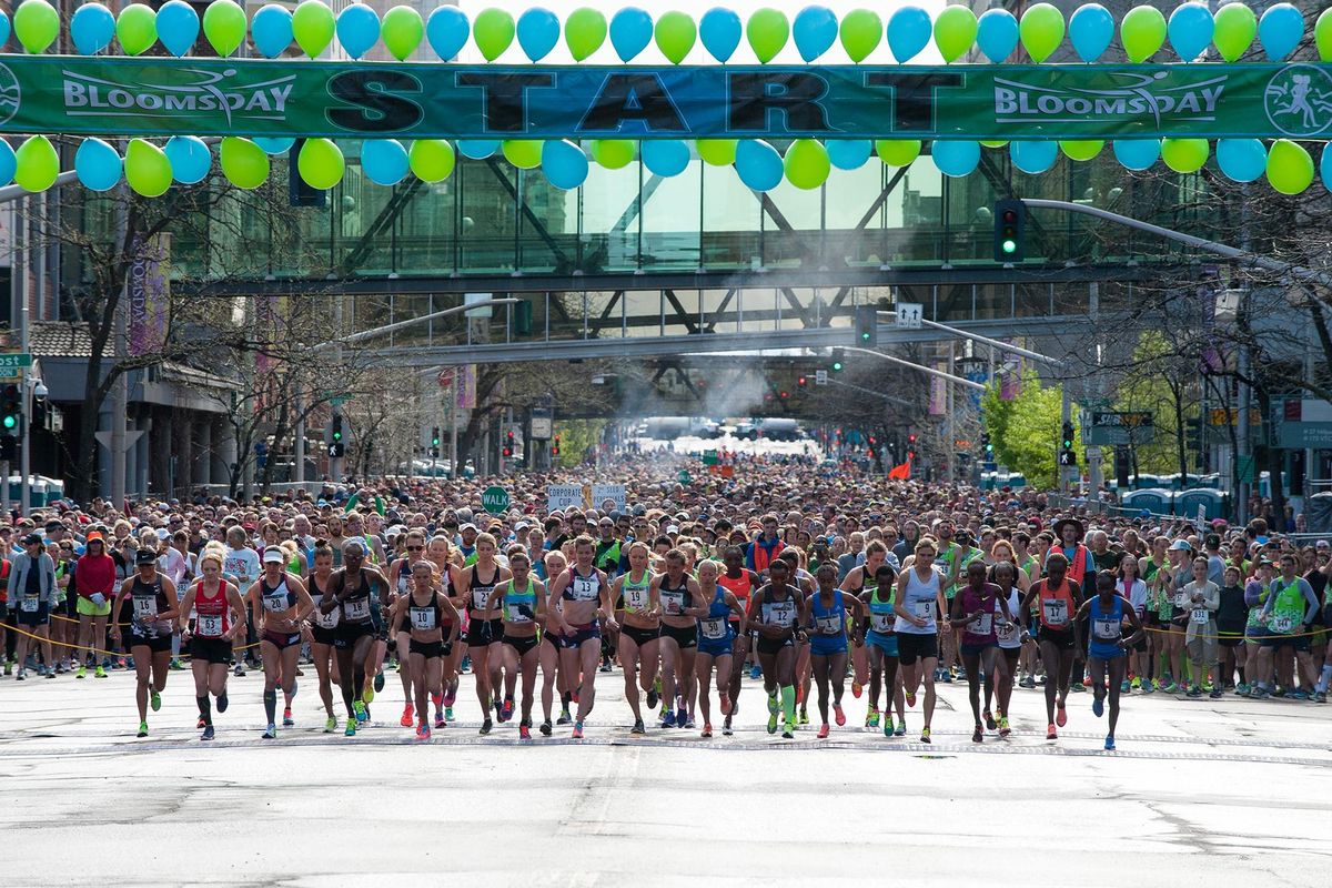 The elite women start the 2017 Bloomsday race. (Eli Francovich / The Spokesman-Review)