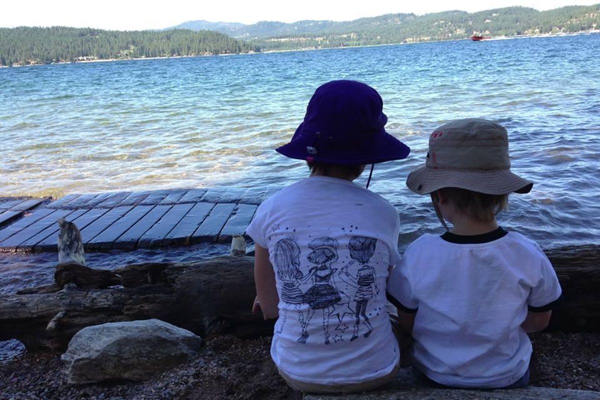 A hike around the base of Tubbs Hill in Coeur d’Alene offers kids an opportunity to rest lakeside. (Carolyn Lamberson)