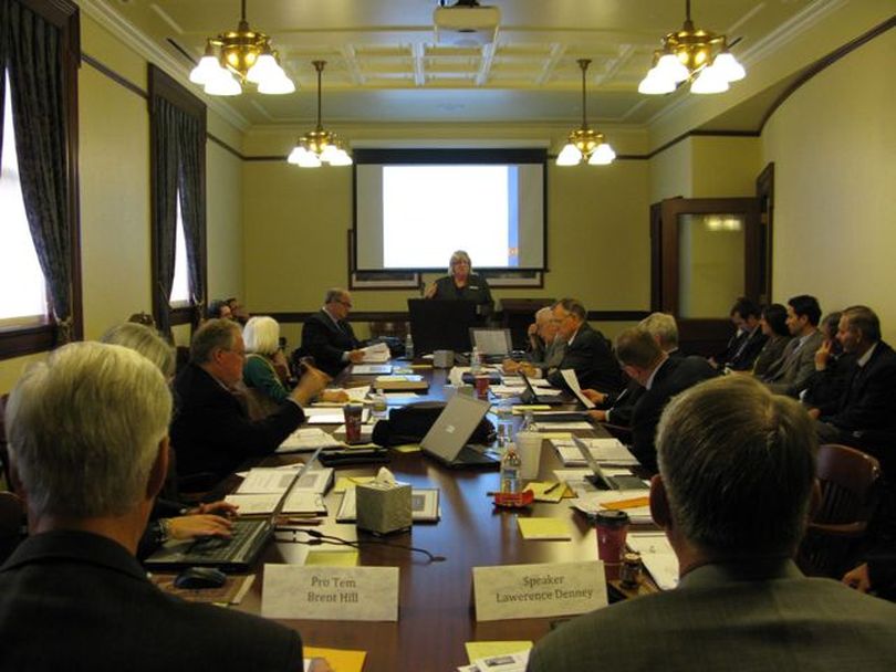 Legislative budget chief Cathy Holland-Smith addresses lawmakers on Friday (Betsy Russell)