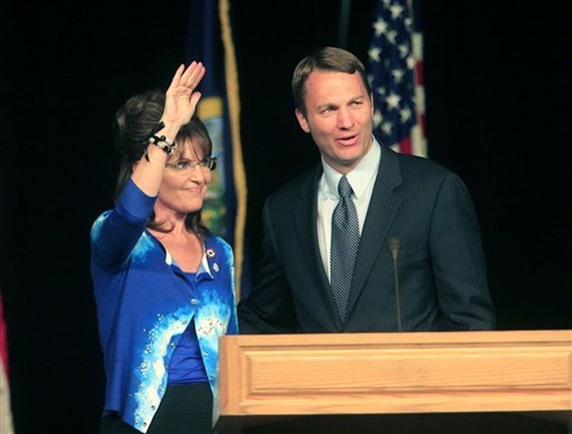 Former Alaska Gov. Sarah Palin and Idaho GOP congressional candidate Vaughn Ward wave to the crowd during a rally for Ward at Qwest Arena Friday May 21, 2010 in Boise, Idaho. (AP Photo/The Idaho Statesman, Chris Butler)  (Chris Butler / AP Photo/Idaho Statesman)